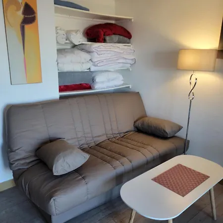 Du Mail Apartment *